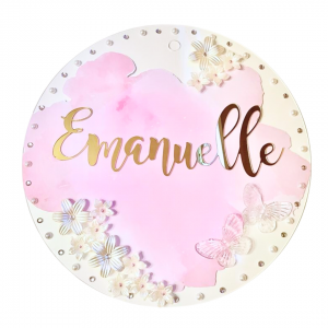 Quadro Acrílico Maternidade Personalizado Acrílico Cristal 2mm 35x35 4x0 Brilho Adesivo Vinilico Fundo Colorido e Recorte Branco com Letra Espelhada 